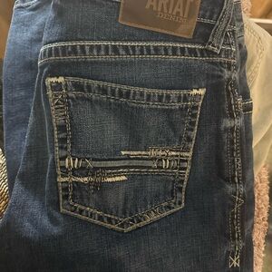 Ariat Men’s Dark Blue Denim Jeans with Contrast Stitching